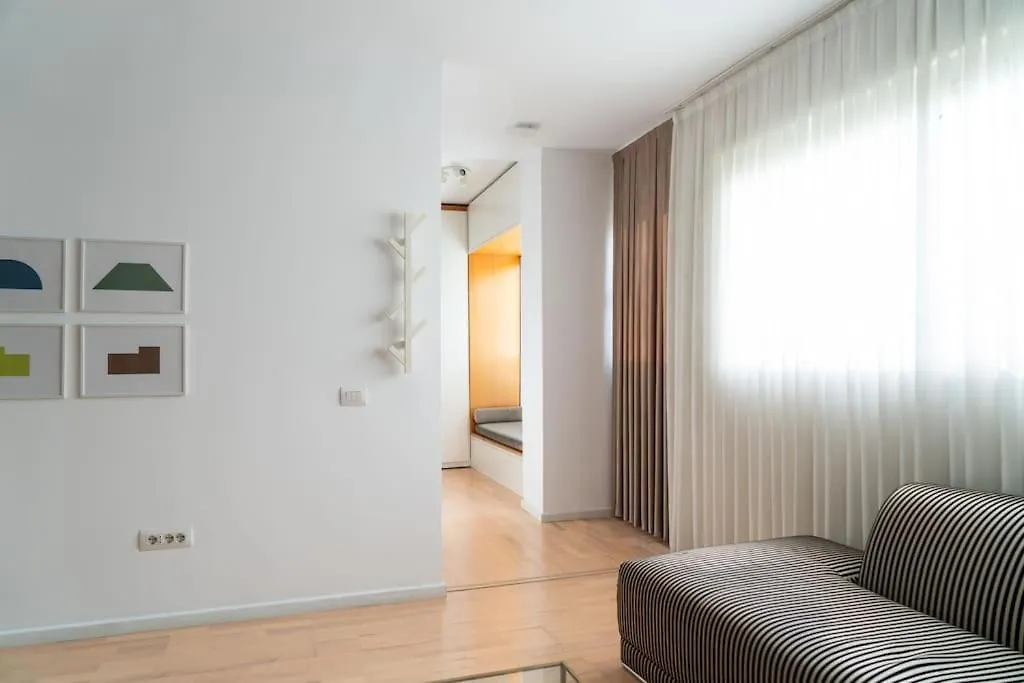 Holi-Space By Holistay Tirana Apartment